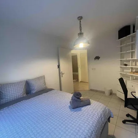 Apartment Centre Des Congres / Confort